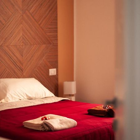 Ludo'S Rooms Кальяри Экстерьер фото