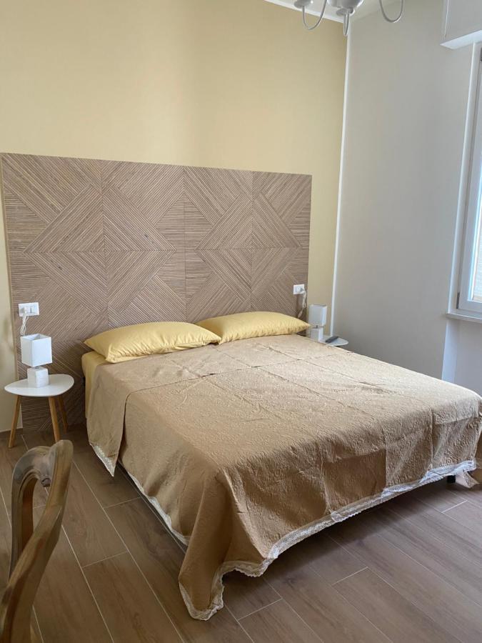 Ludo'S Rooms Кальяри Экстерьер фото